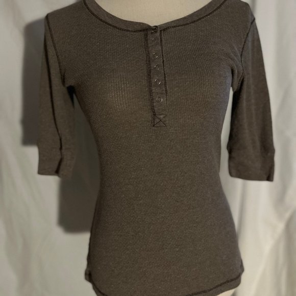 Brown 3/4 Sleeve Top - Picture 2 of 3